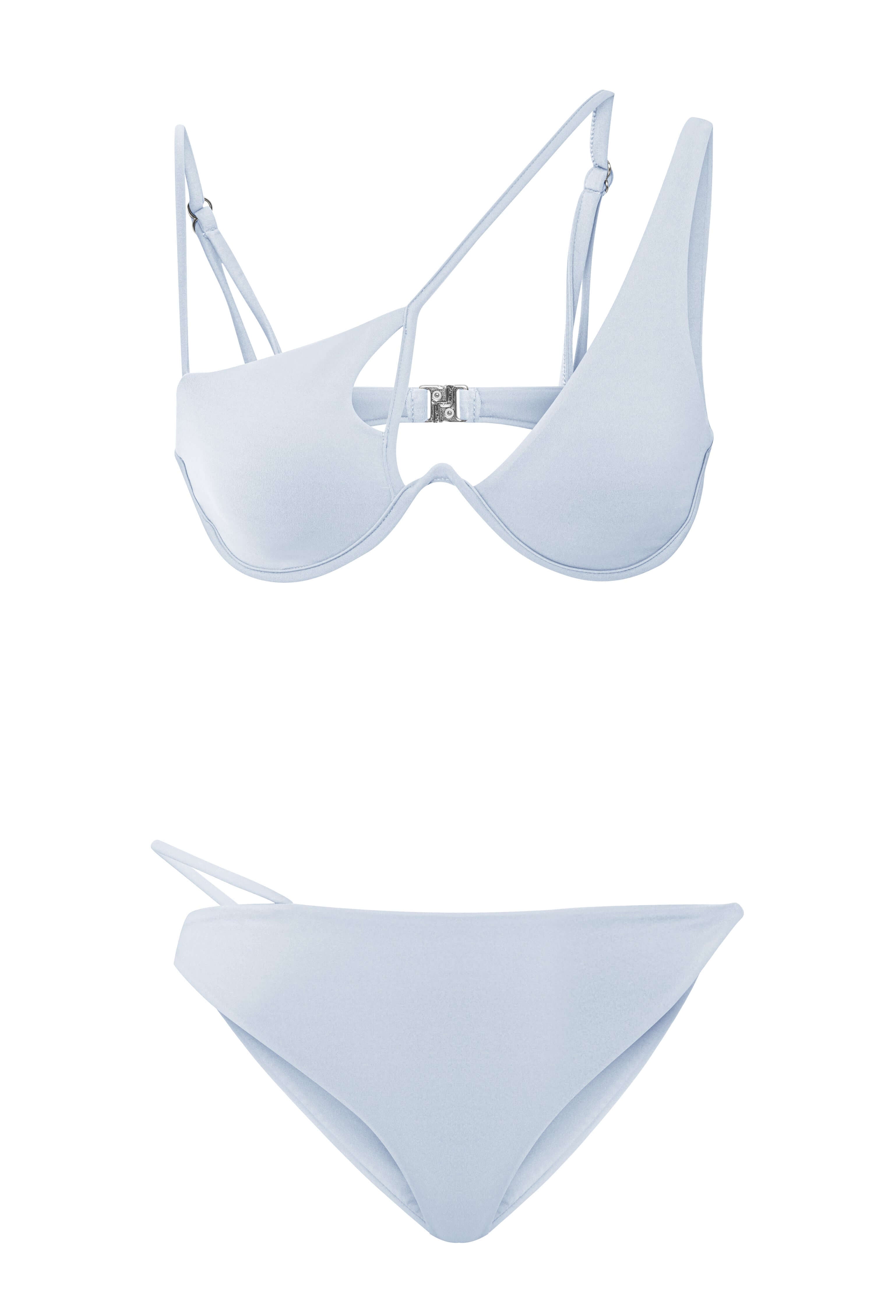 JENDUE's "Arlo" blue bikini, perfect for a fashion-forward beach or poolside look.